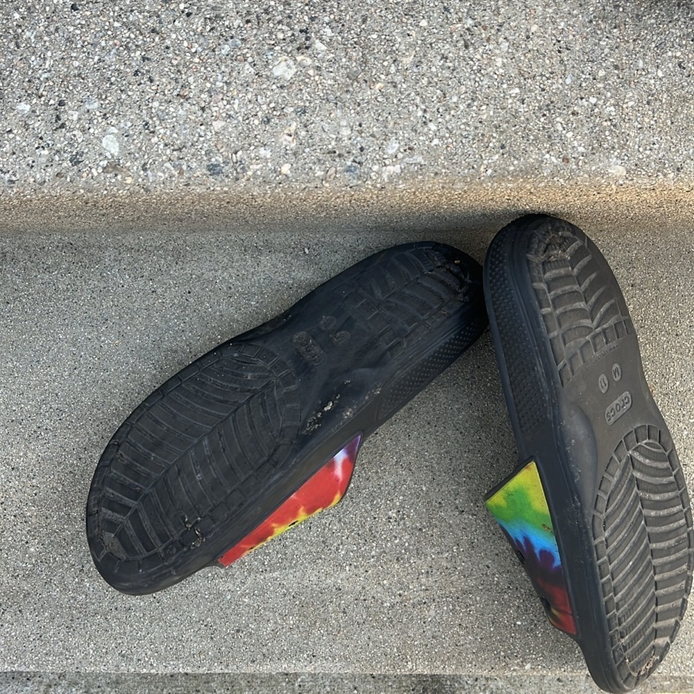 Men’s adidas flip flops - Picture 2 of 2
